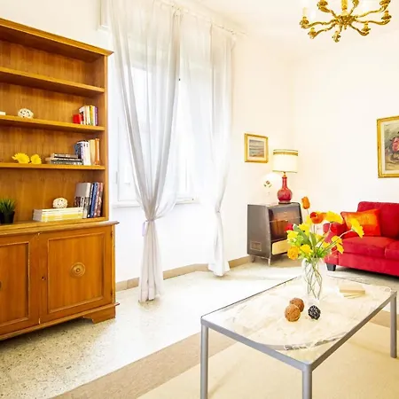 Sunny Corner * Pisa